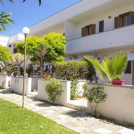 Residence Borgo Latino- Localo Torre dell'Orso Buitenkant foto