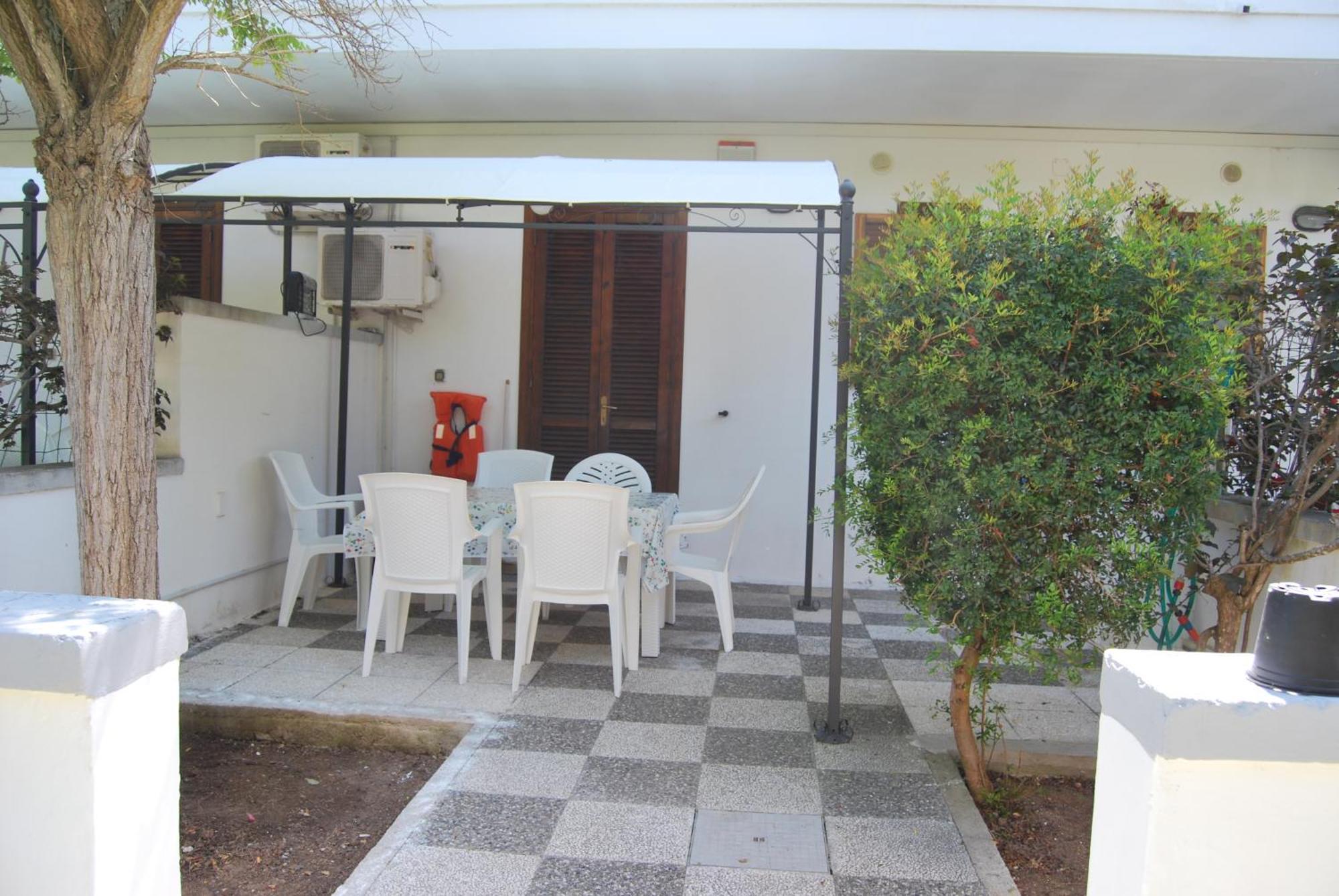 Residence Borgo Latino- Localo Torre dell'Orso Buitenkant foto