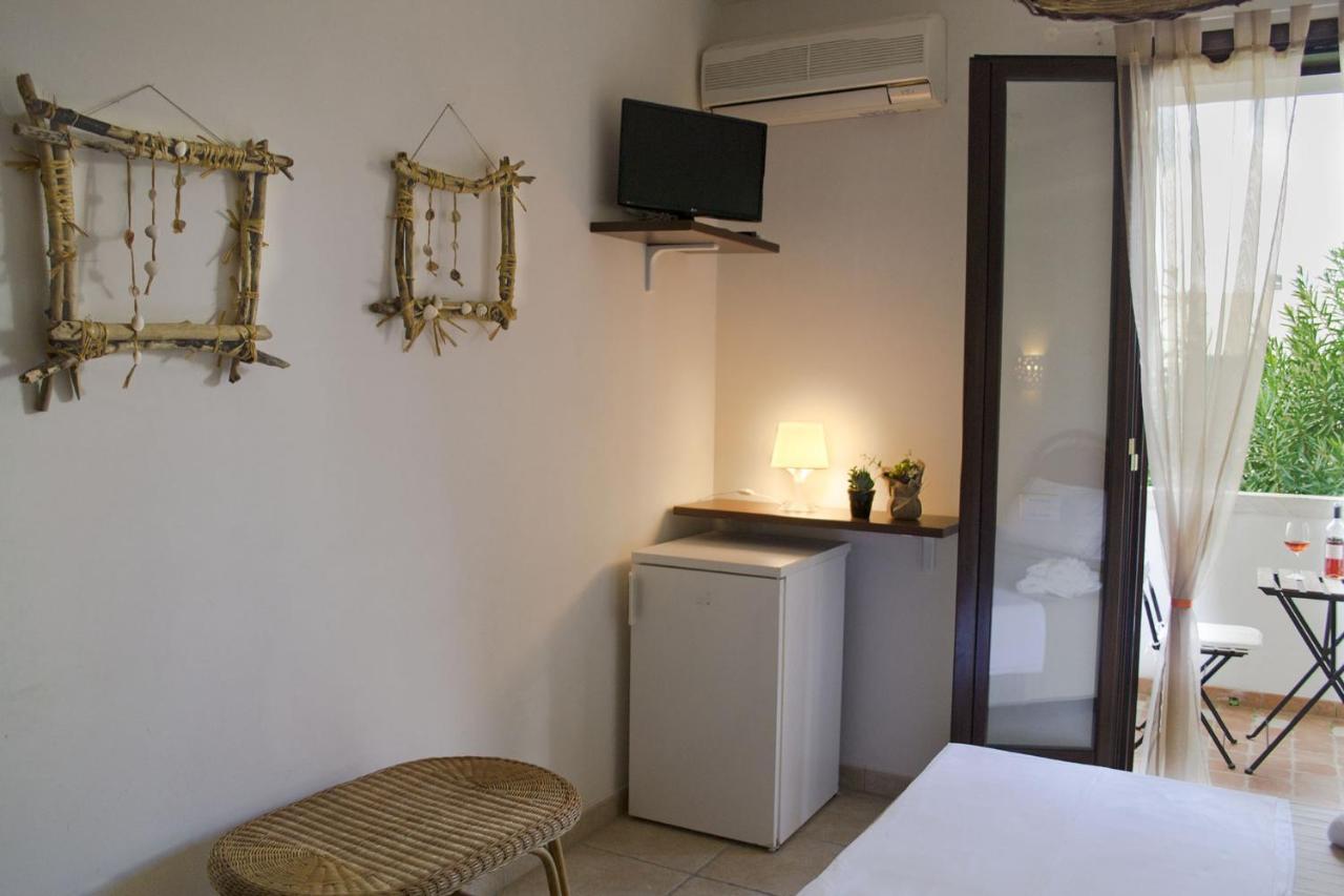 Residence Borgo Latino- Localo Torre dell'Orso Buitenkant foto