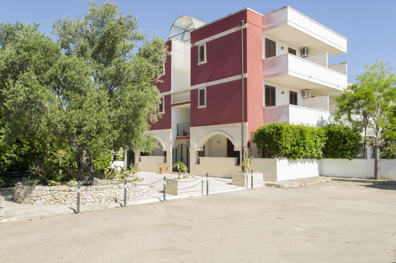 Residence Borgo Latino- Localo Torre dell'Orso Buitenkant foto