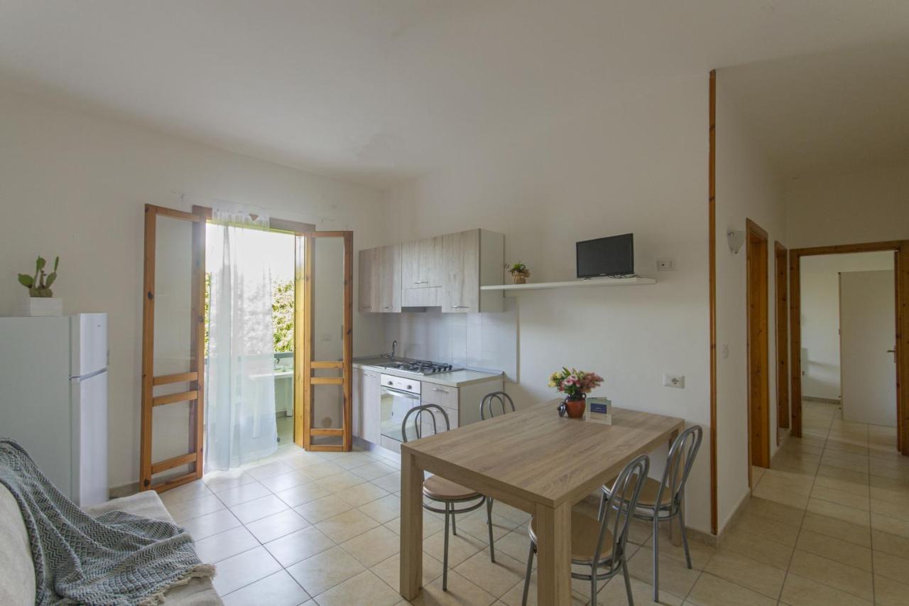Residence Borgo Latino- Localo Torre dell'Orso Buitenkant foto